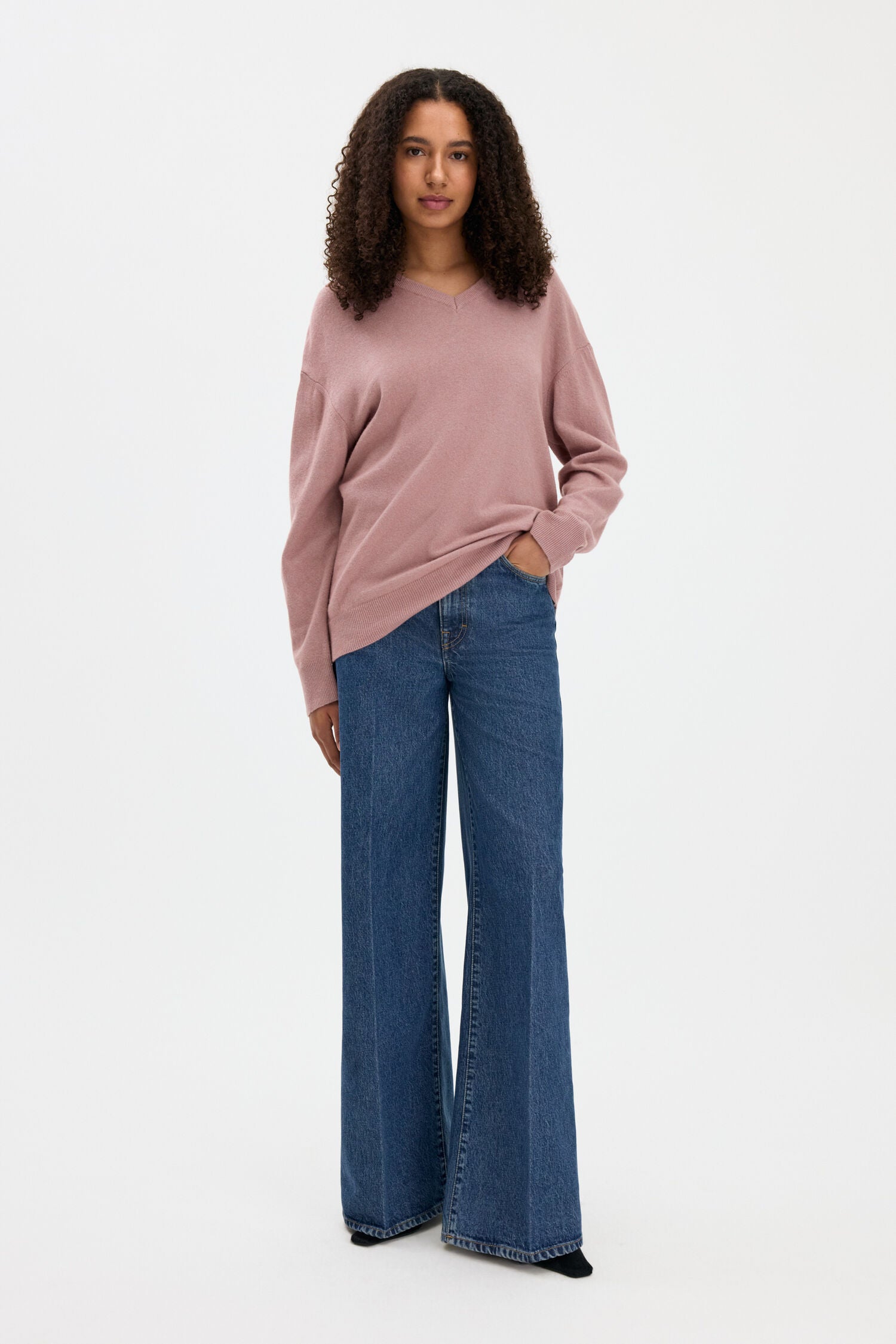 Filippa K / soft wool v-neck sweater / Light Pink
