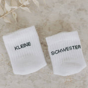 Eulenschnitt - Babysocken Kleine Schwester 16-18