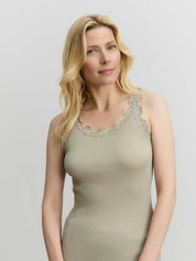 Rosemunde / RWBabette Silk SL U-neck Lace Top / abbey stone