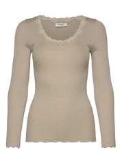 Rosemunde / RWBabette Silk LS U-neck Lace T-shirt / abbey stone