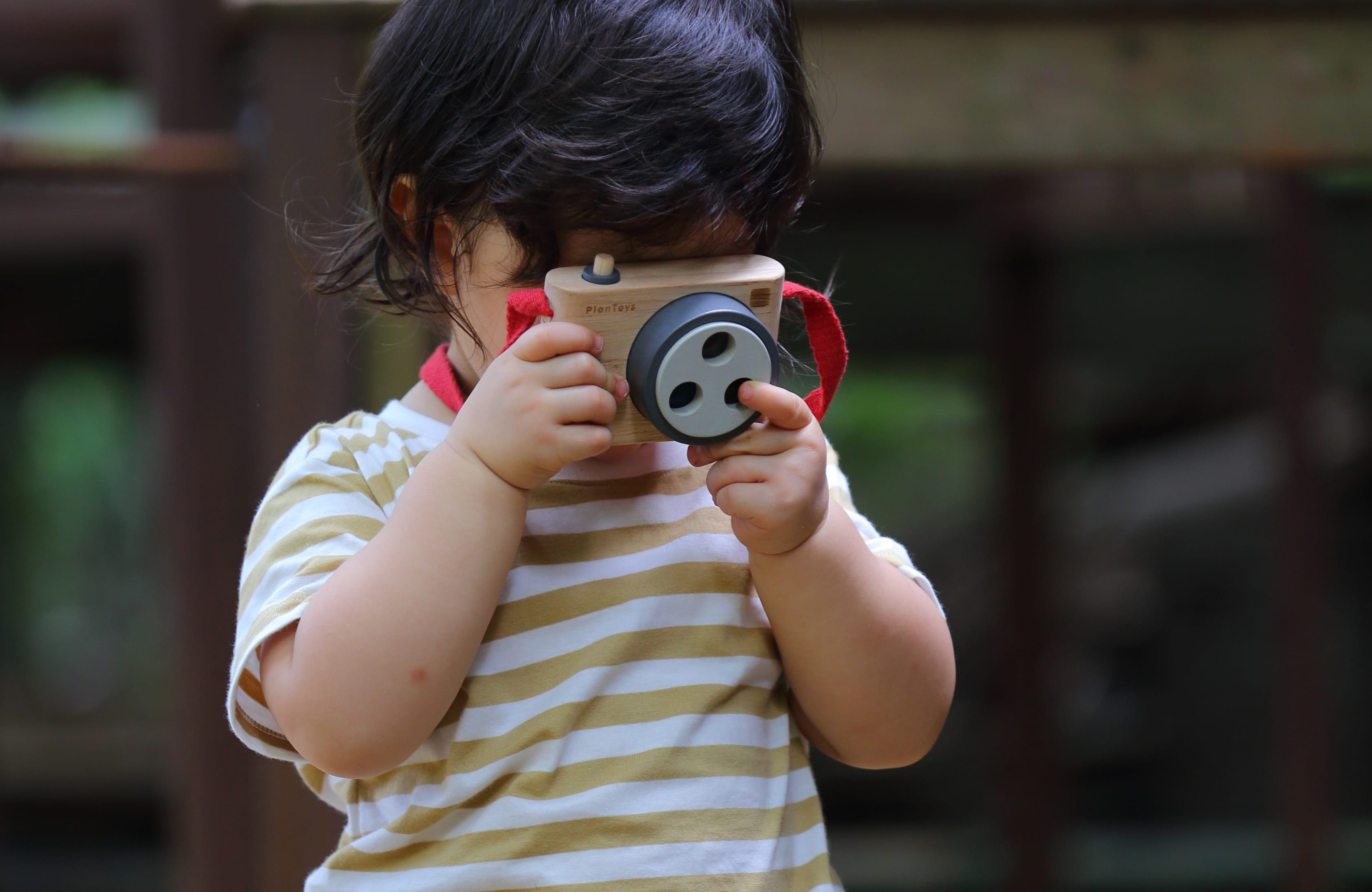 5450_PlanToys_COLORED_SNAP_CAMERA_Pretend_Play_Imagination_Coordination_Explore_Language_and_Communications_Social_3yrs_Wooden_toys_Education_toys_Safety_Toys_Non-toxic_0