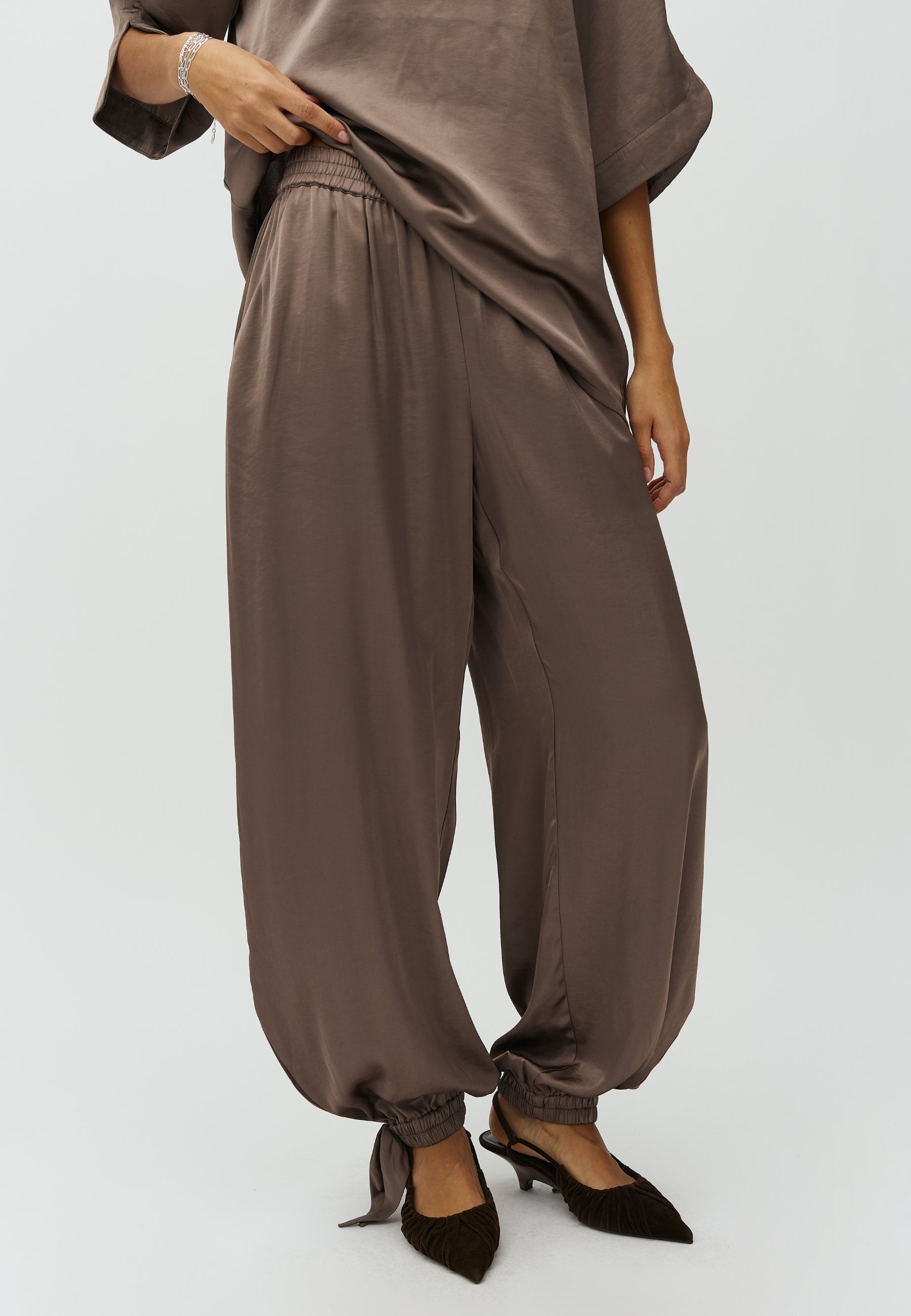 MbyM / Eawyn tie-M Quill Pant / Falcon