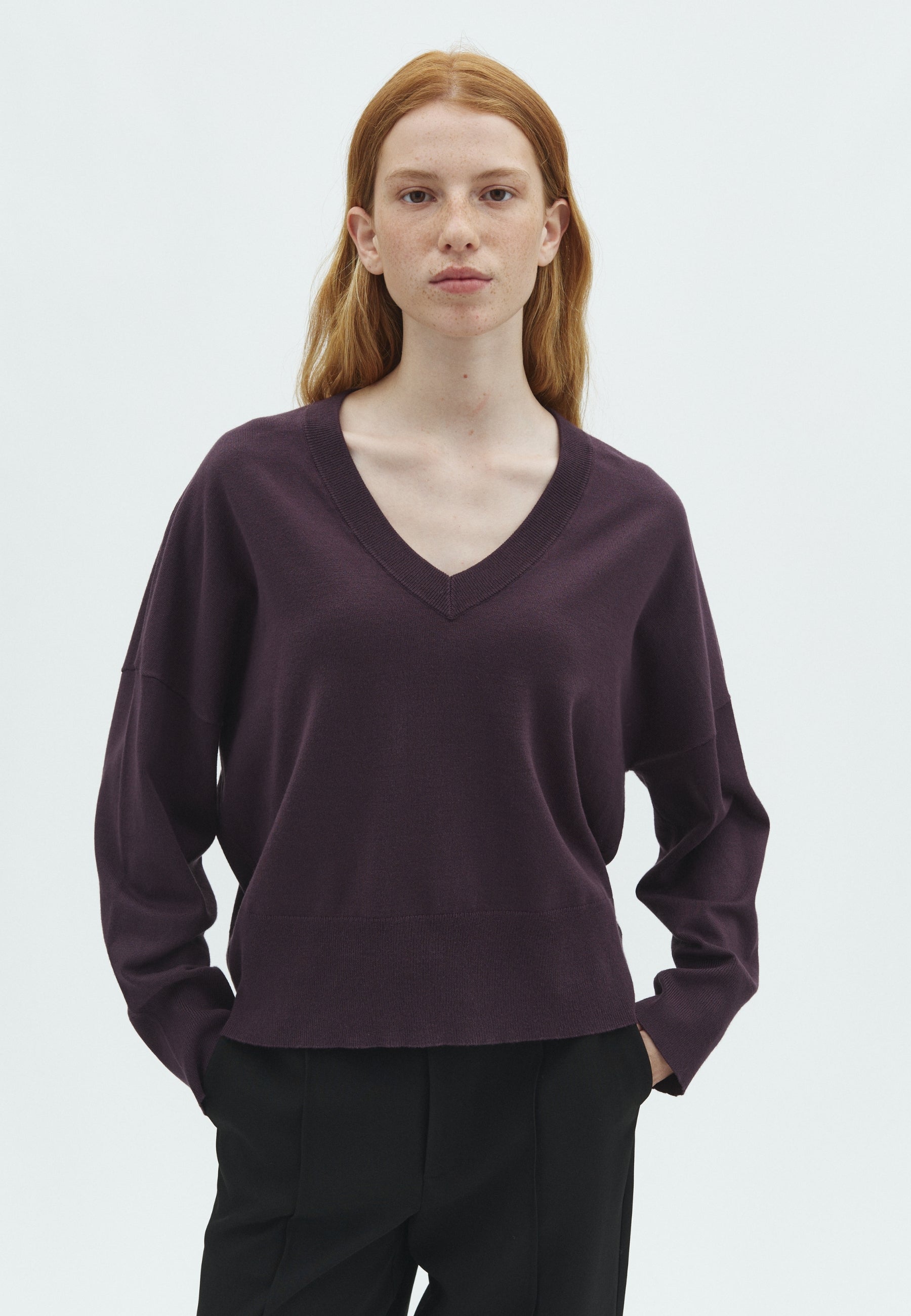 MbyM / Gillian V-M Bravani Knit / Deep Purple