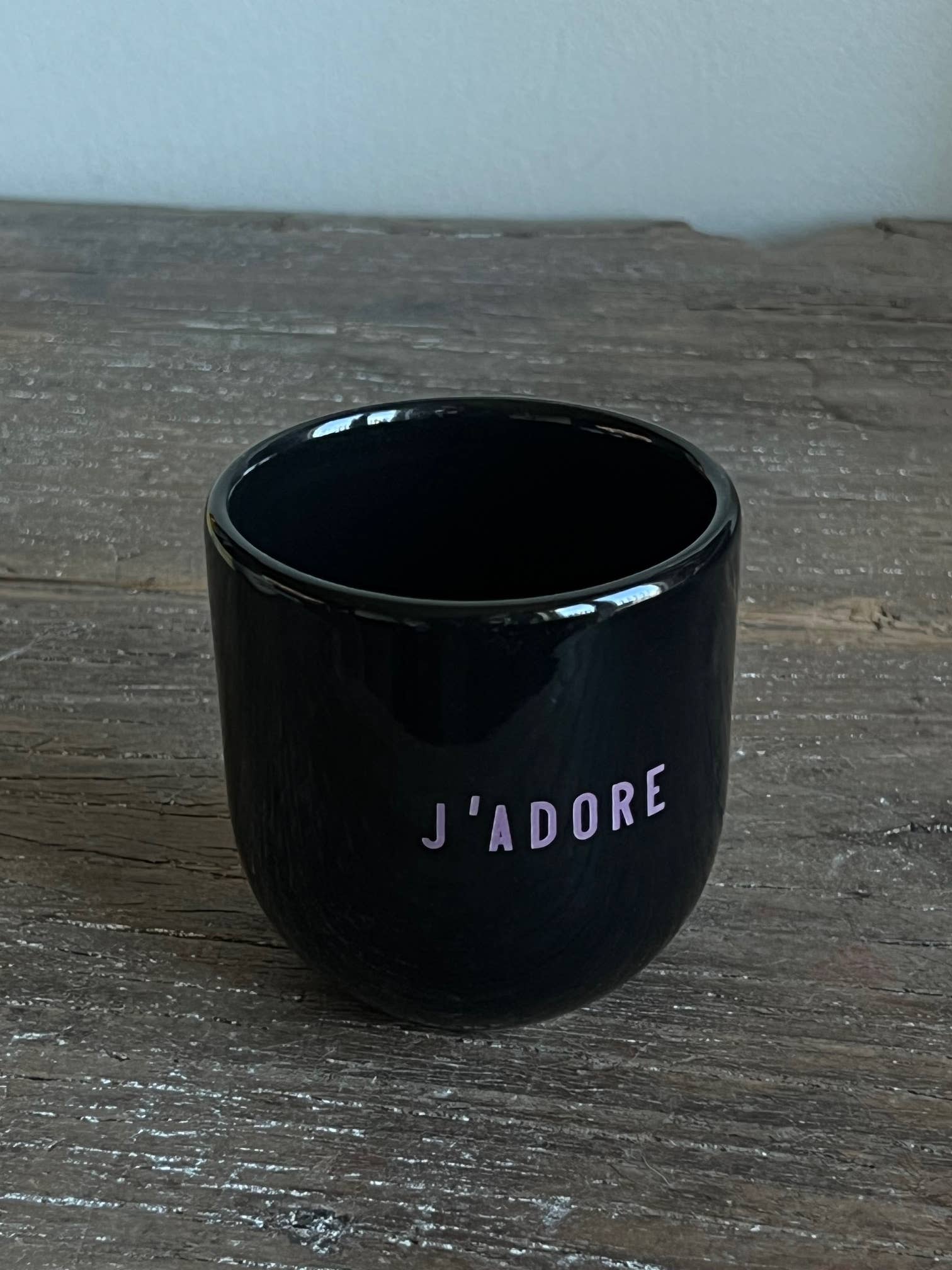 Sisi Tasse „J'adore“ in Schwarz