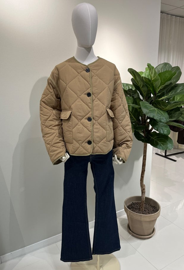 Gina Tricot / Quilted short jacket / Khaki beige