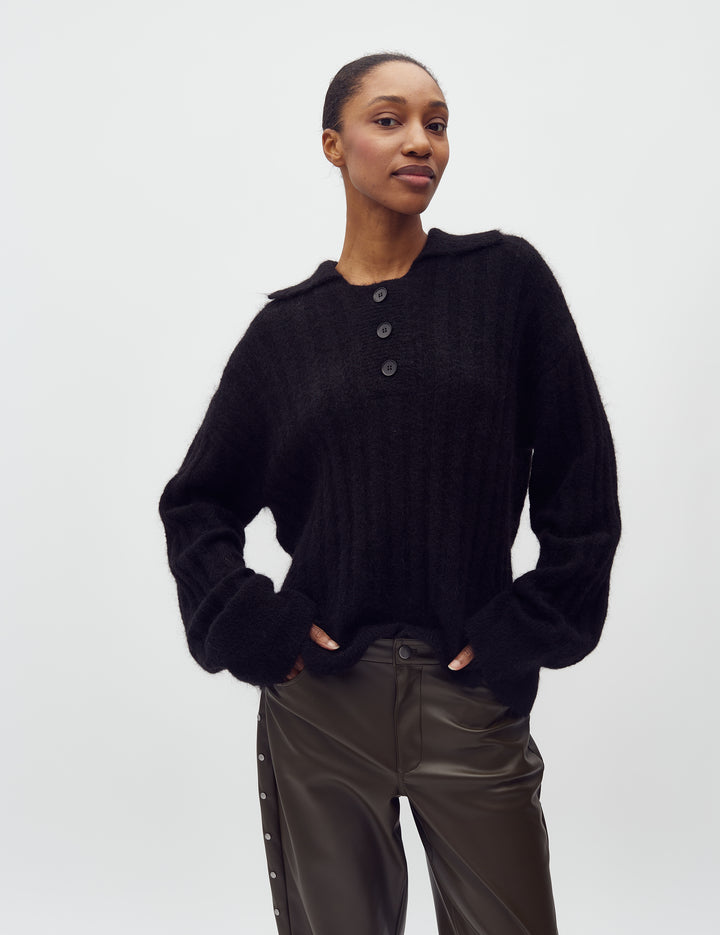 63060647-880-5.jpg