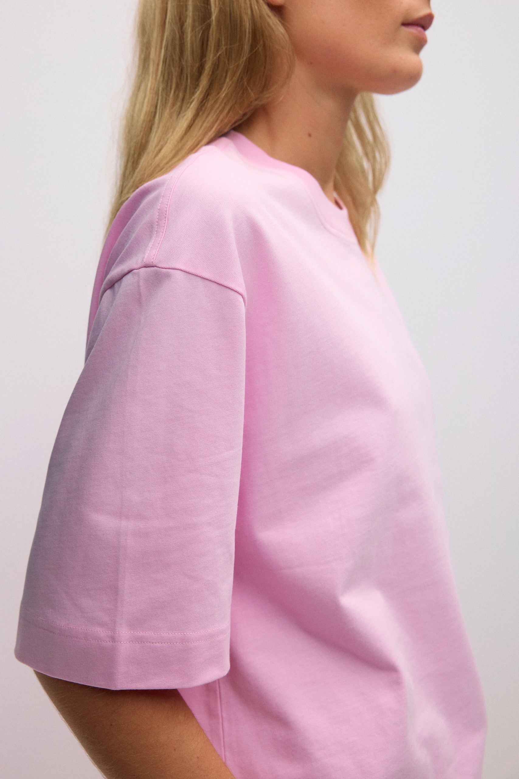 Gina Tricot / Basic boxy tee / Pink lady