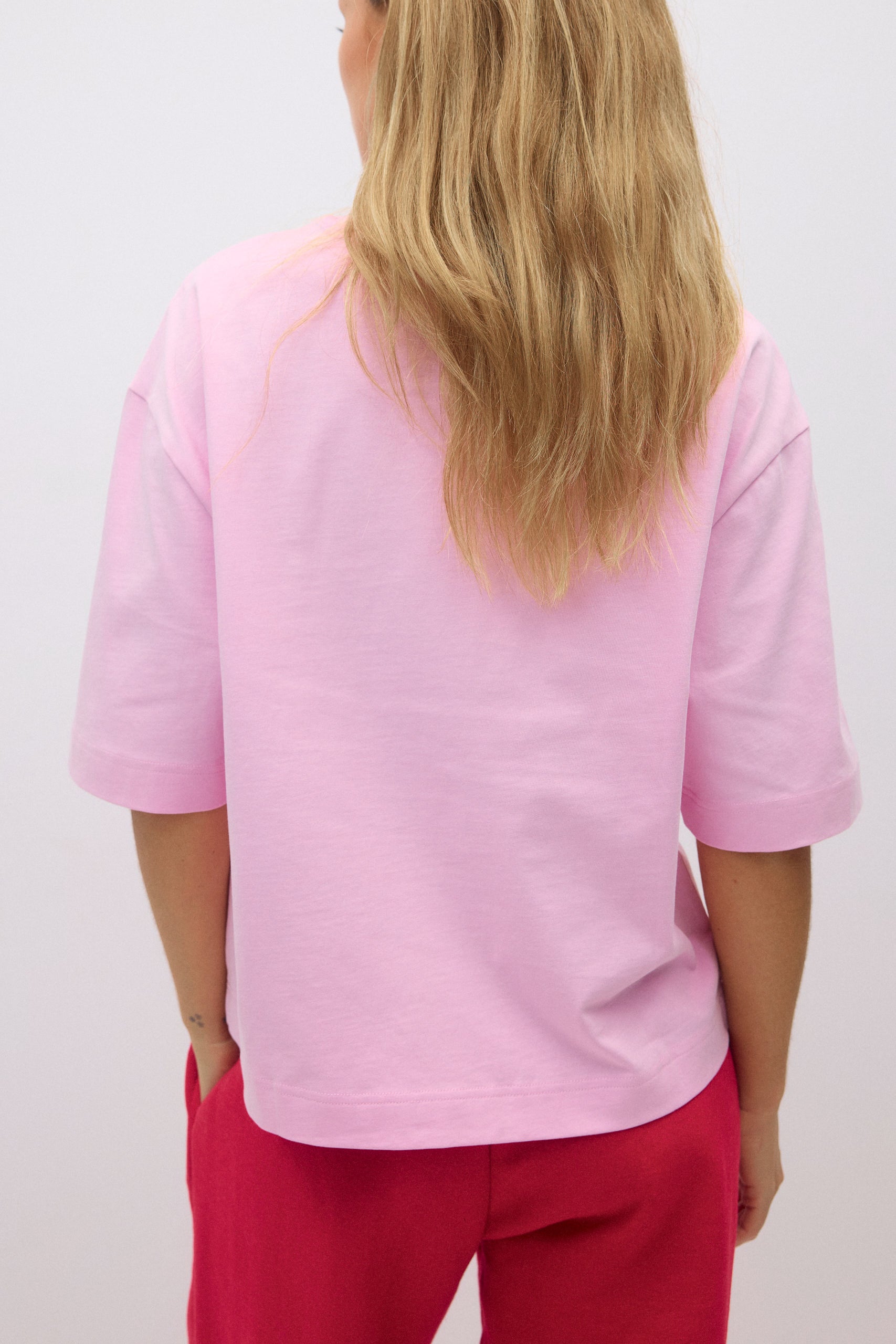 Gina Tricot / Basic boxy tee / Pink lady