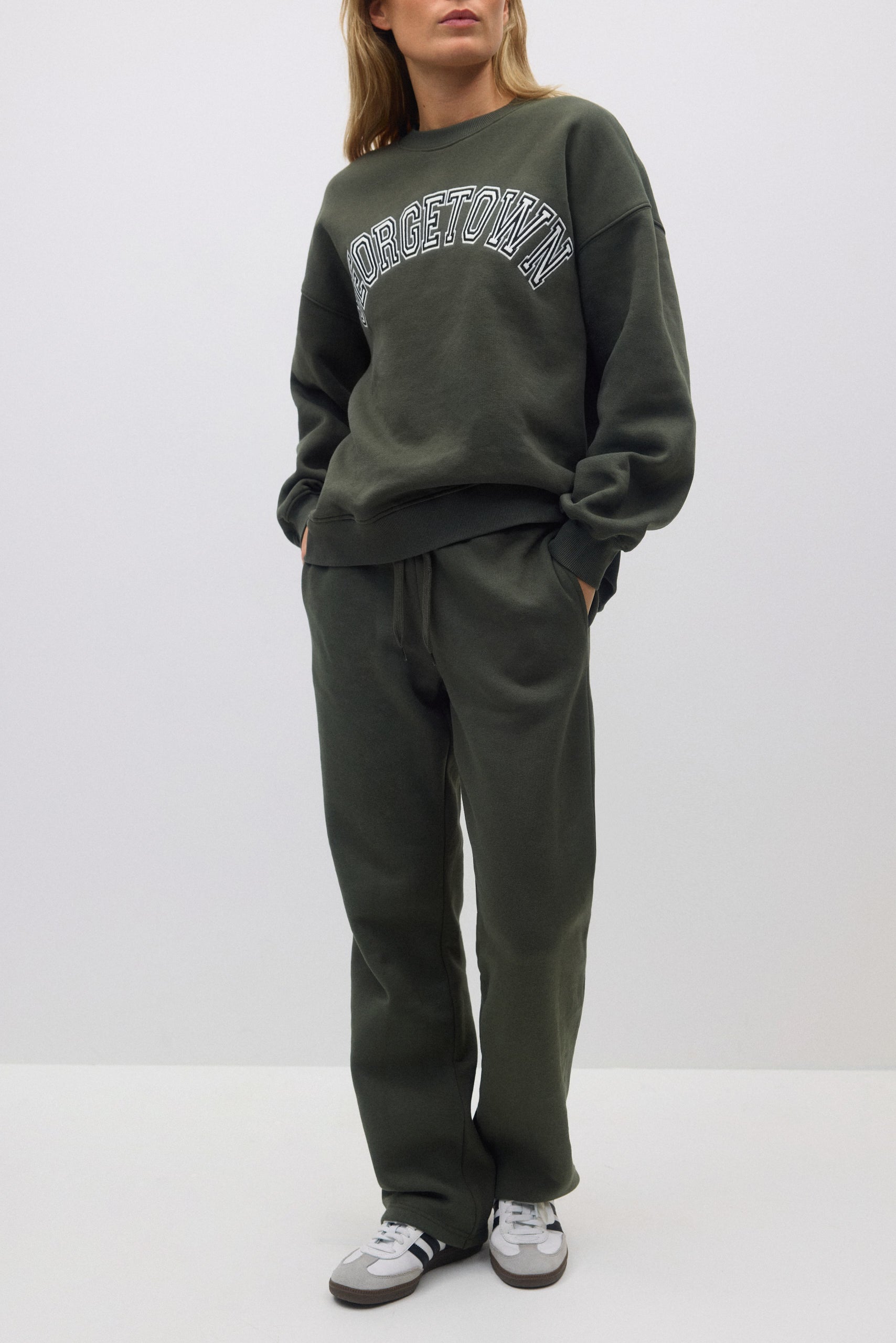 Gina Tricot / Printed sweater / Forest night