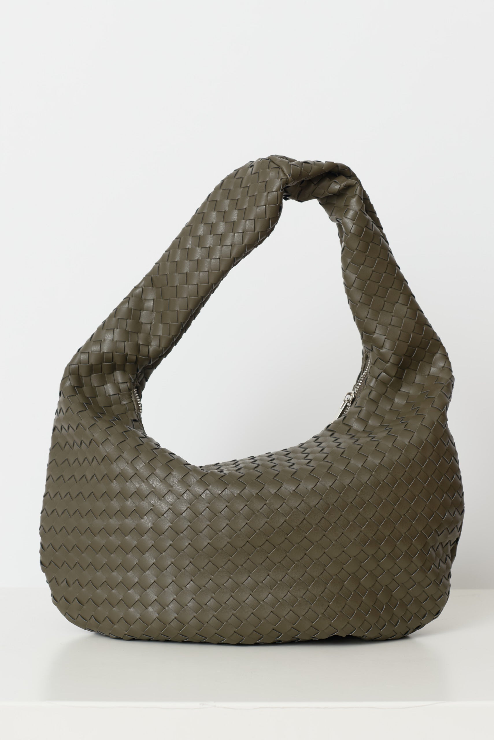 Gina Tricot / Braided shoulder bag / Khaki