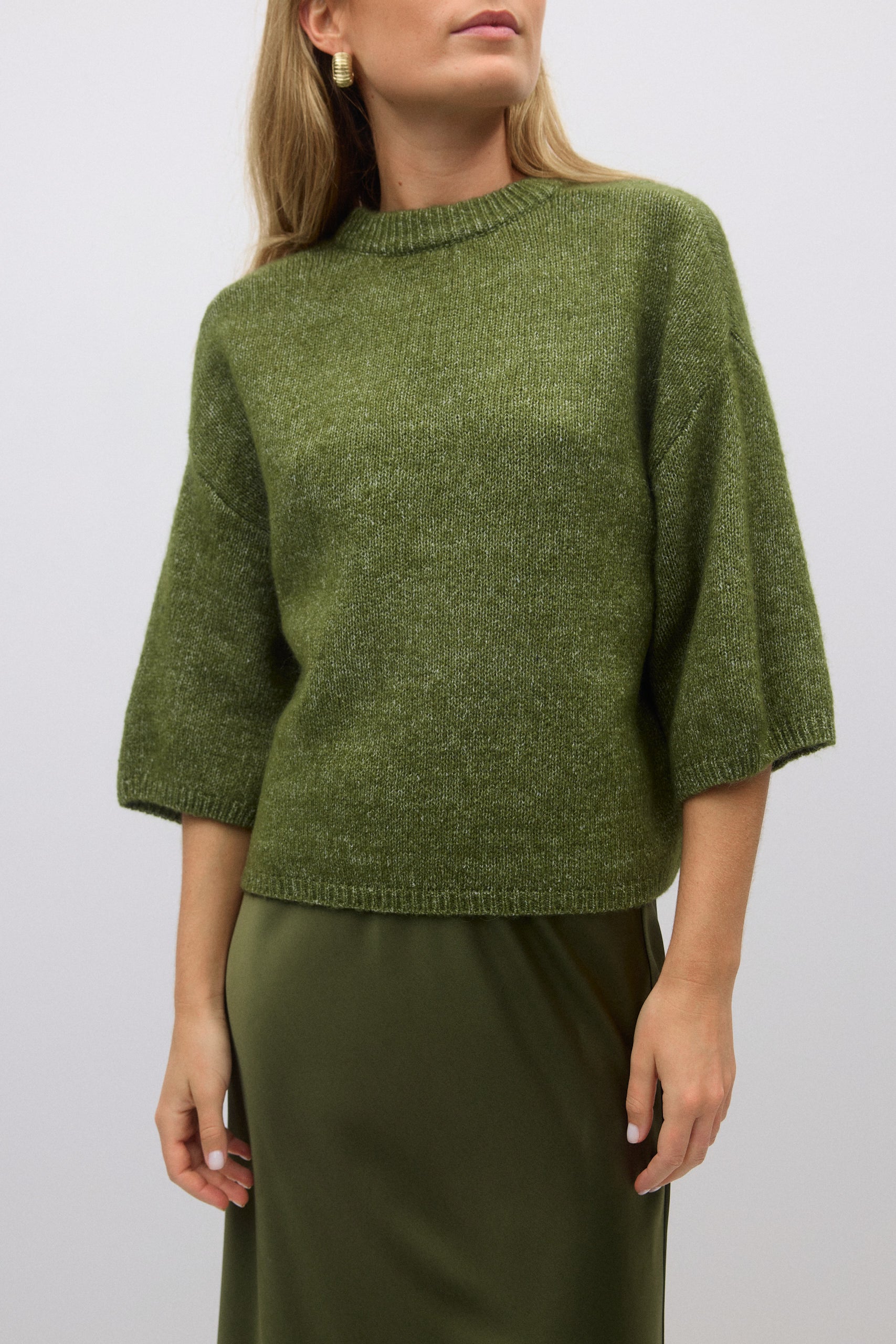 Gina Tricot / Knitted short sleeve top / Forest green