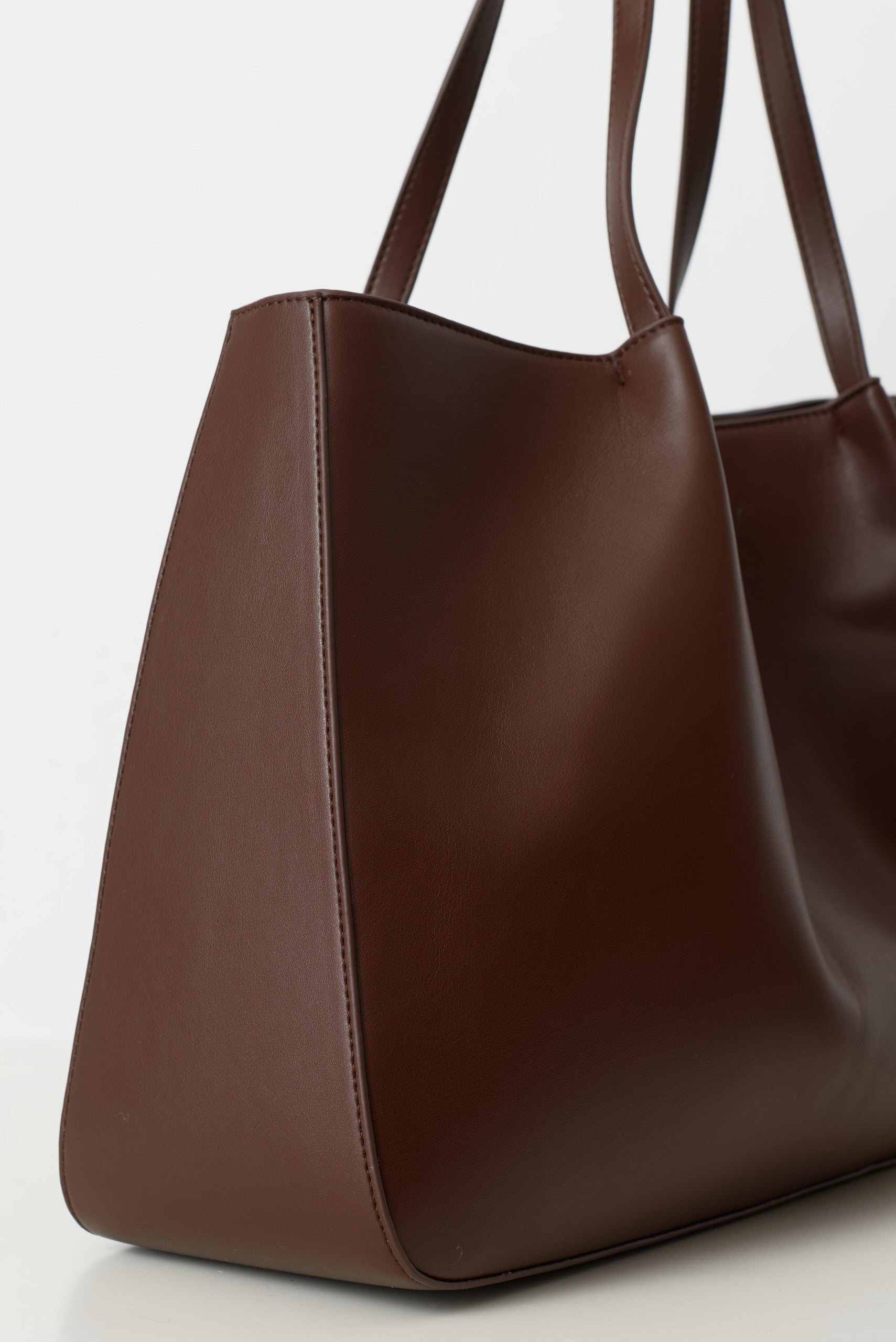 Gina Tricot / Shopper bag / Dark brown
