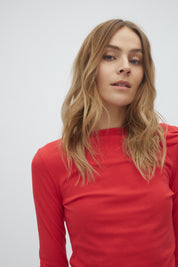 MbyM / Julissa-M Pearina / Red aura