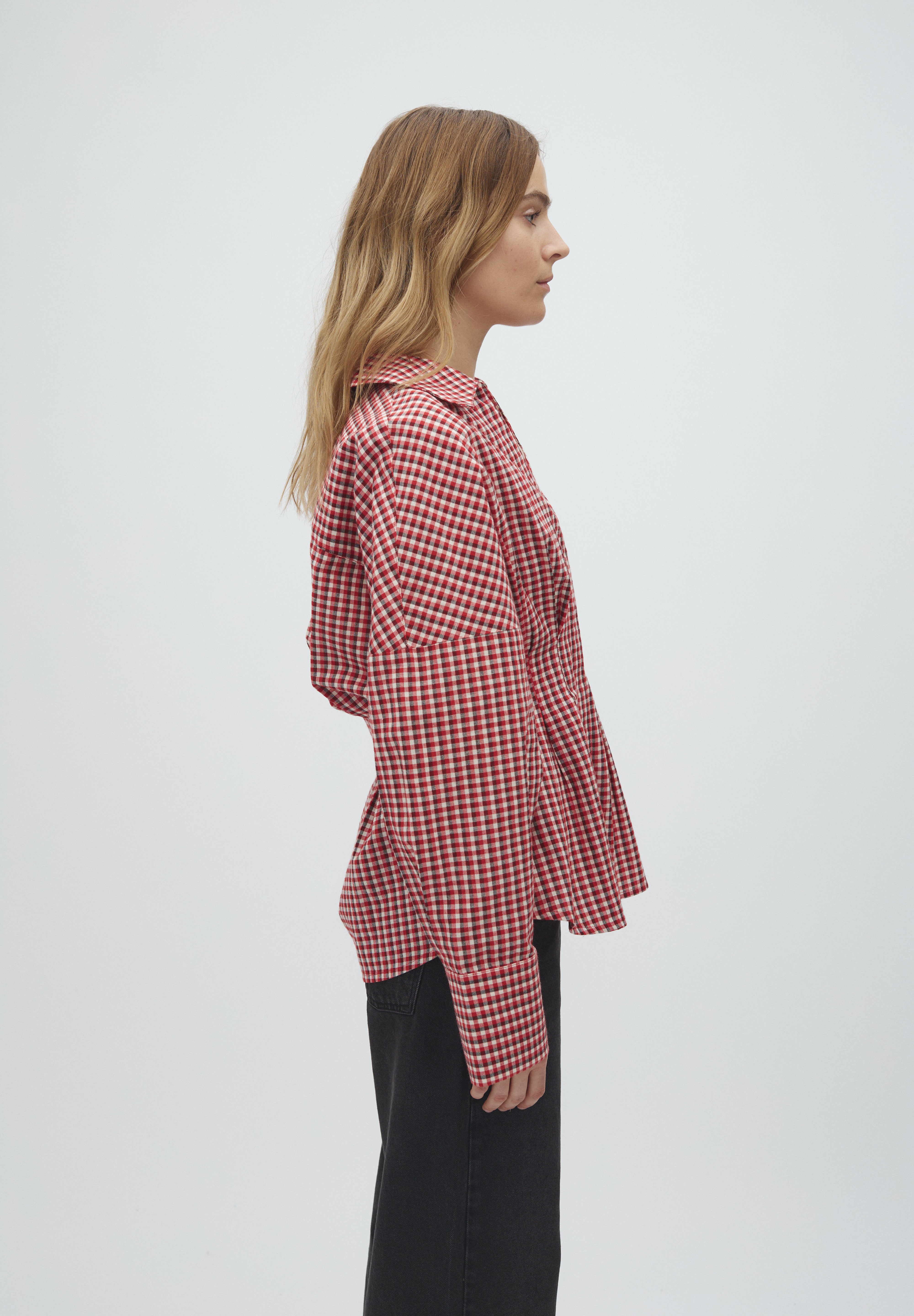 MbyM / Isidor-M Chechi / Red aura check