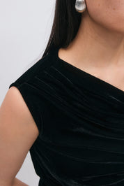 Gina Tricot / Asymmetric velvet top / Black