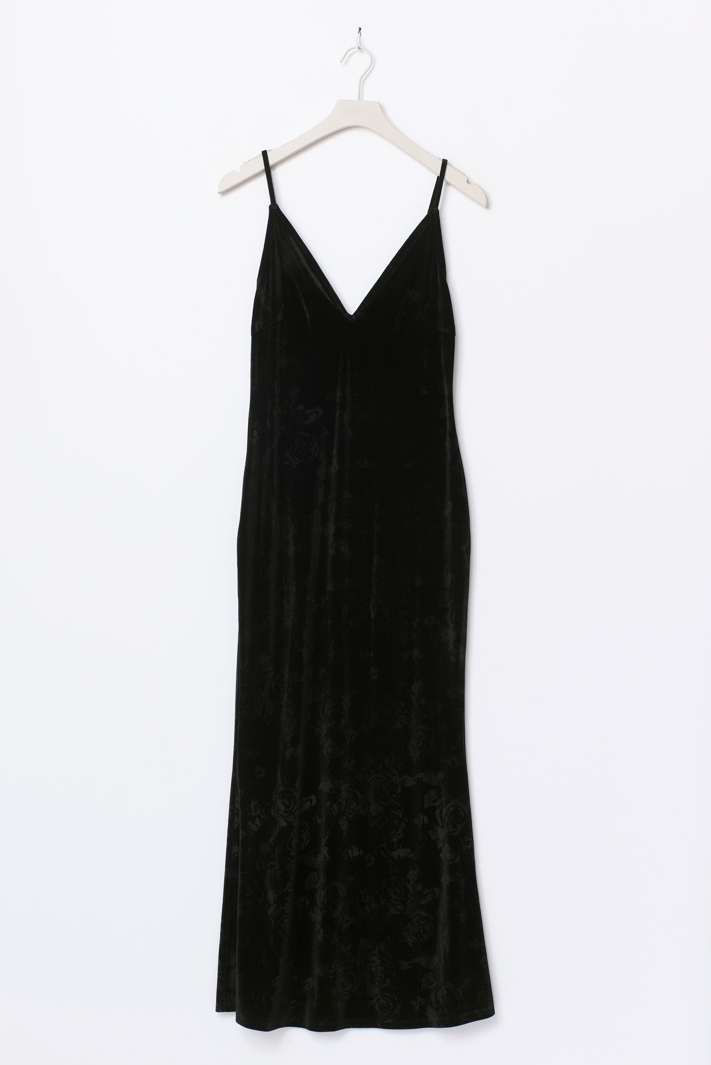 Gina Tricot / Velvet maxi dress / Black