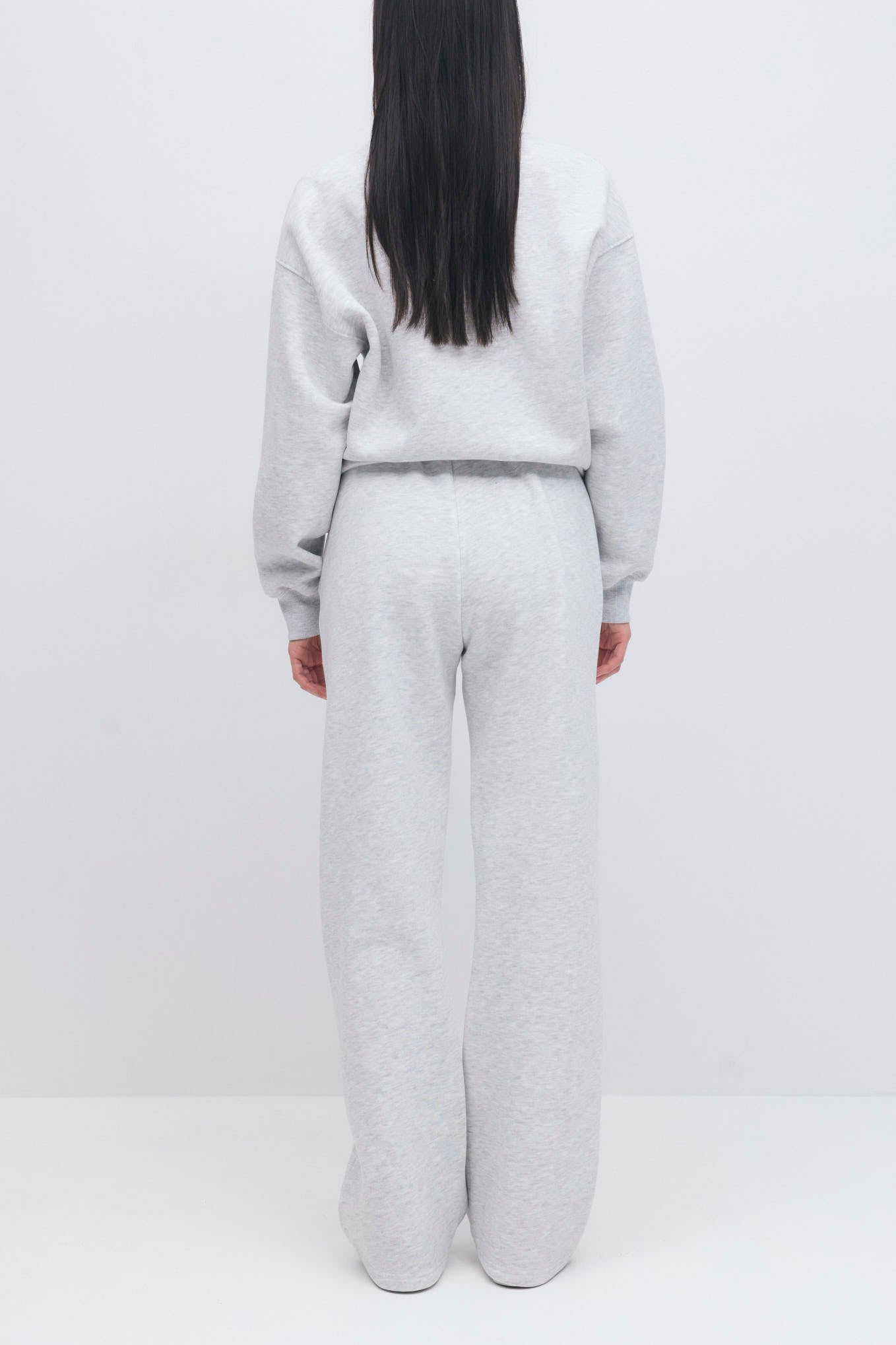 Gina Tricot / Basic straight sweatpants / Lt greymelange