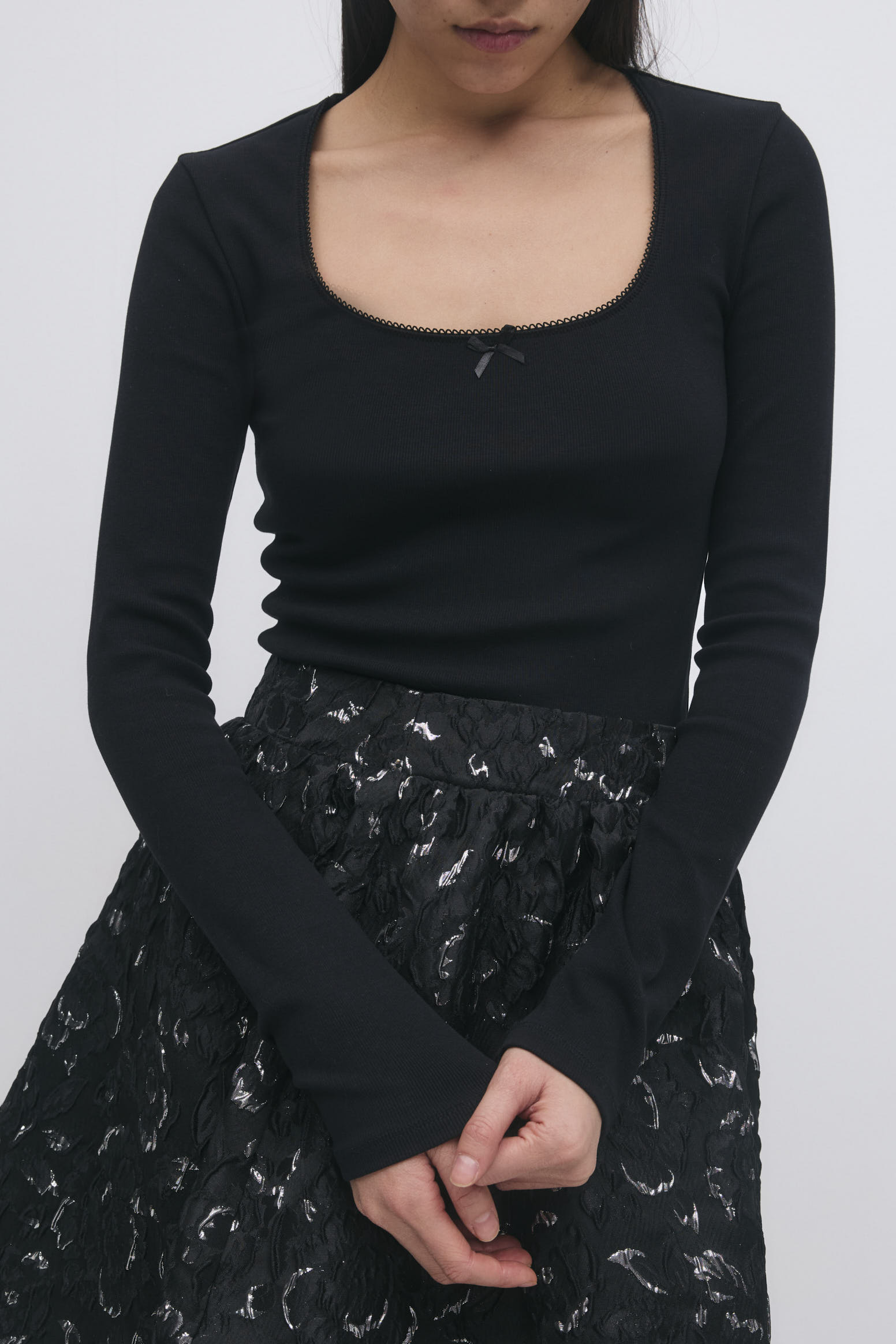 Gina Tricot / Tight rib long sleeve top / Black