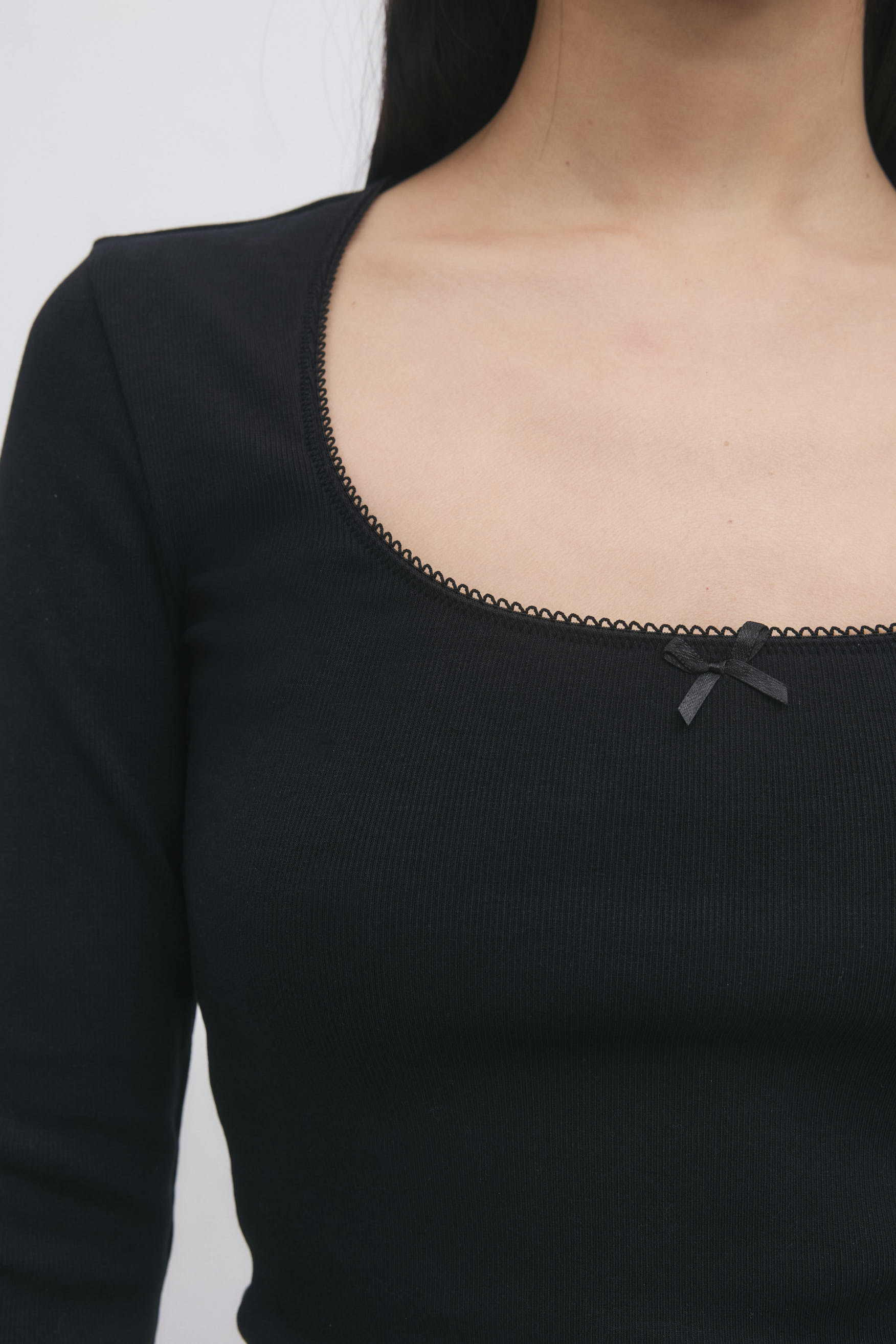 Gina Tricot / Tight rib long sleeve top / Black