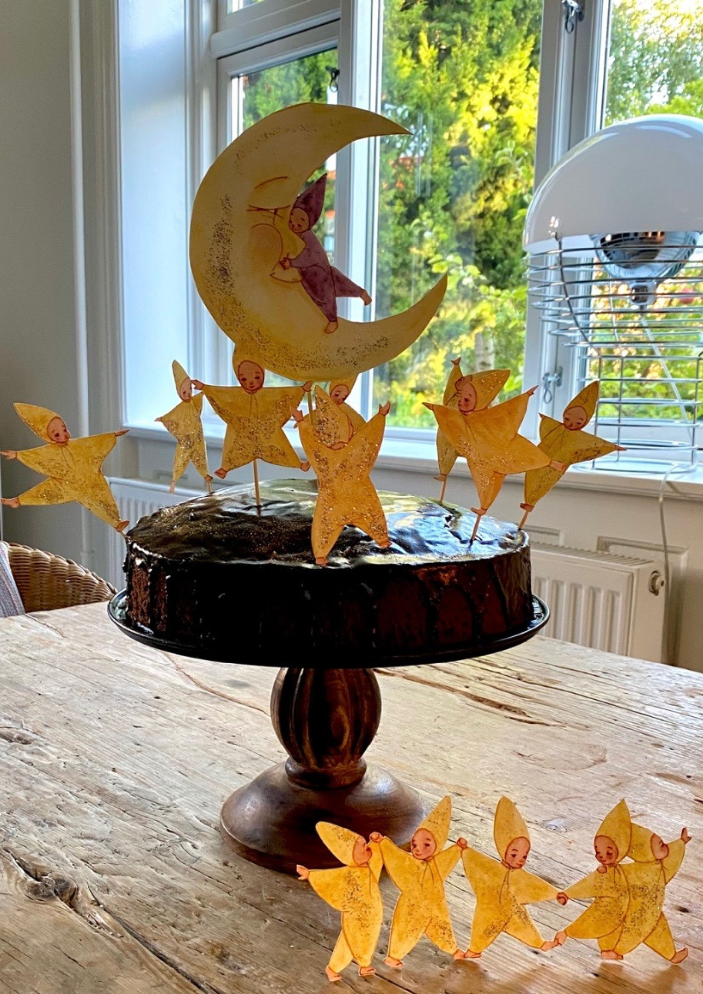 Tanzende Sternenkinder Scherenschnitt