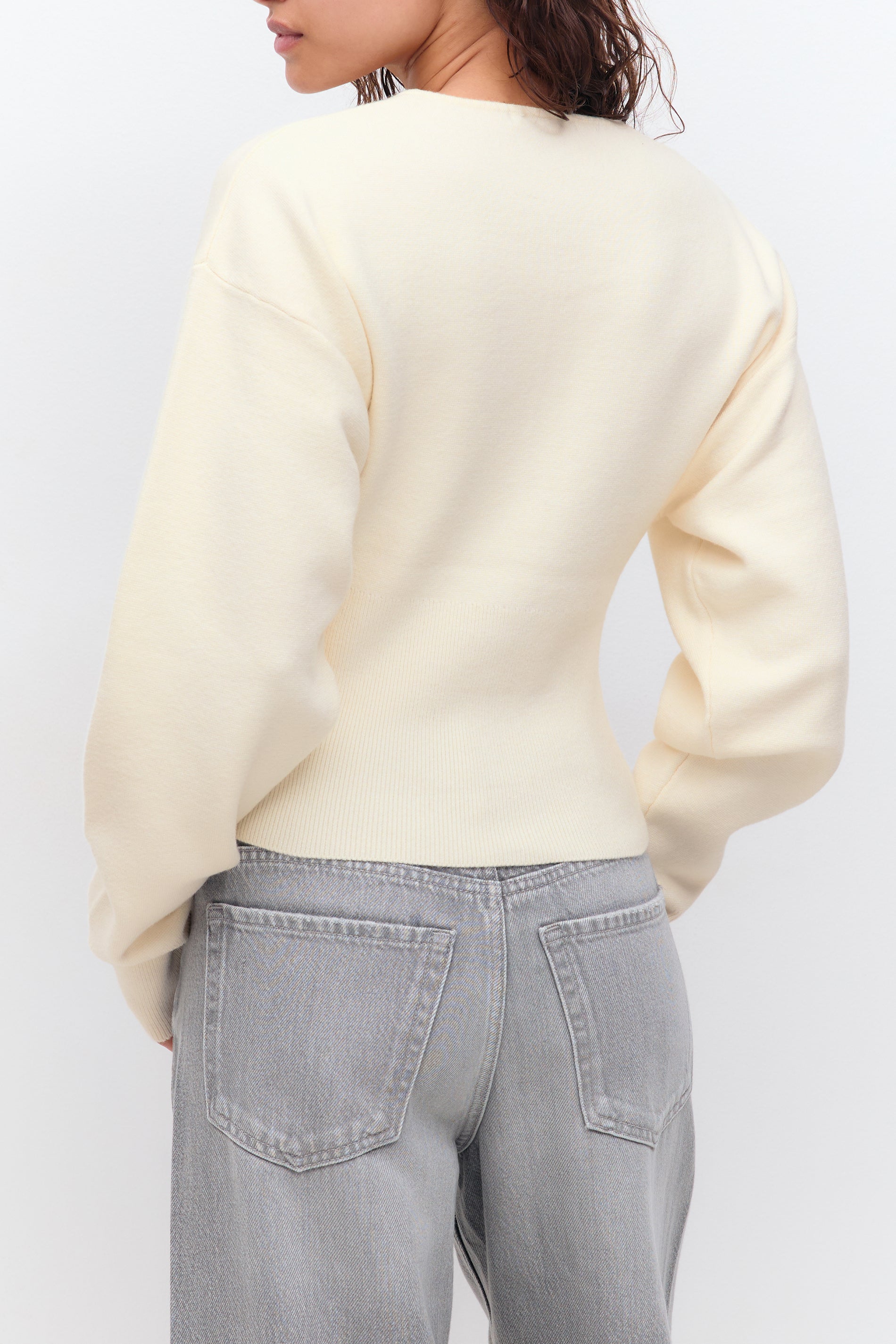 Gina Tricot / Shaped knitted cardigan / Gardenia (1496)