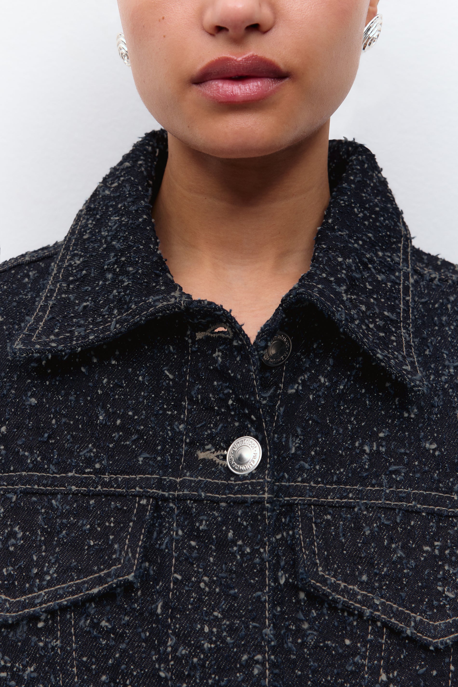 Gina Tricot / Peplum boucle denim jacket / Rinse