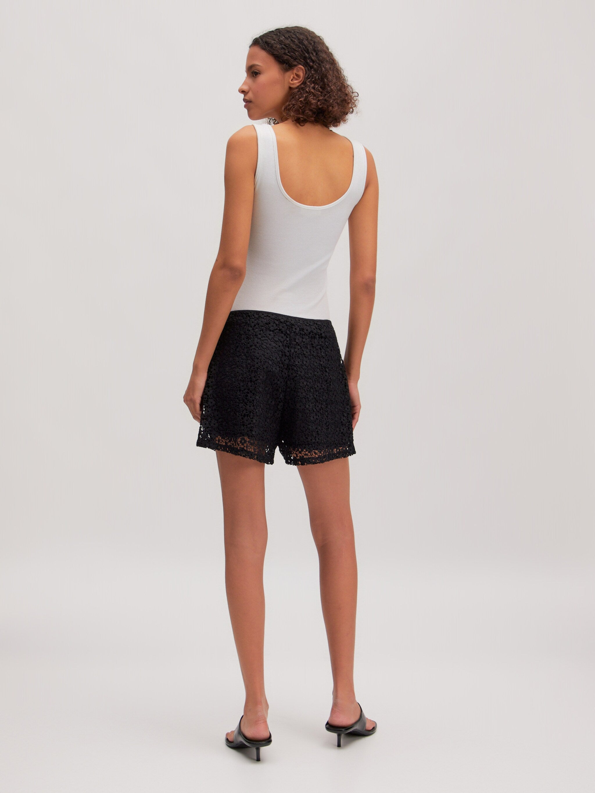 Edited / Liza Shorts / black