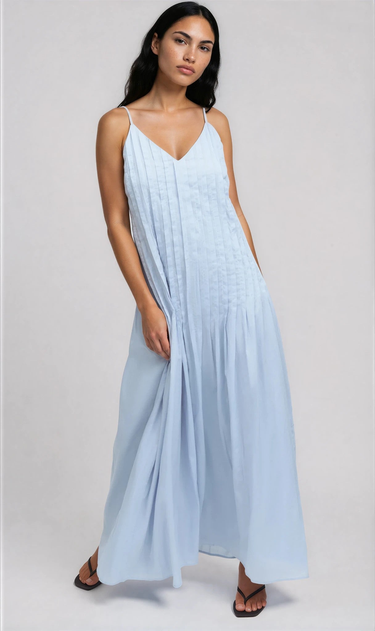 Gina Tricot / Pleated dress / Lt blue