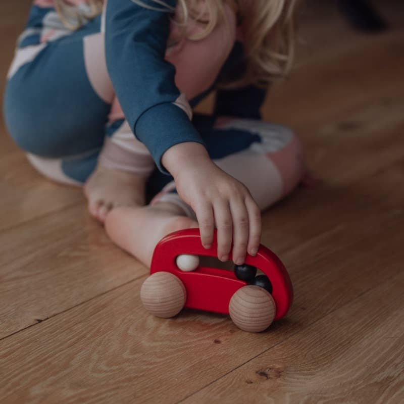 Auto mit Perlen: Red