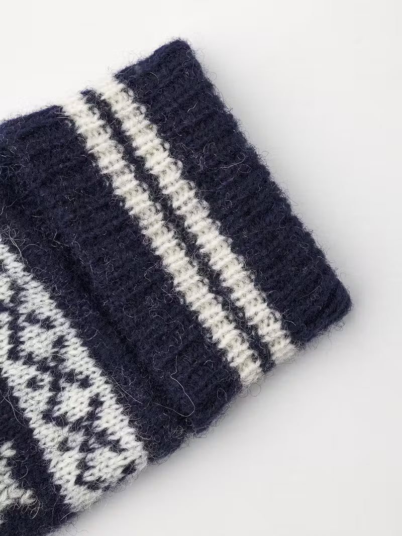 Hestra / Isvik Mitt / Navy/Offwhite