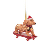 Skateboard fahrender Wursthund-förmiger Baumschmuck