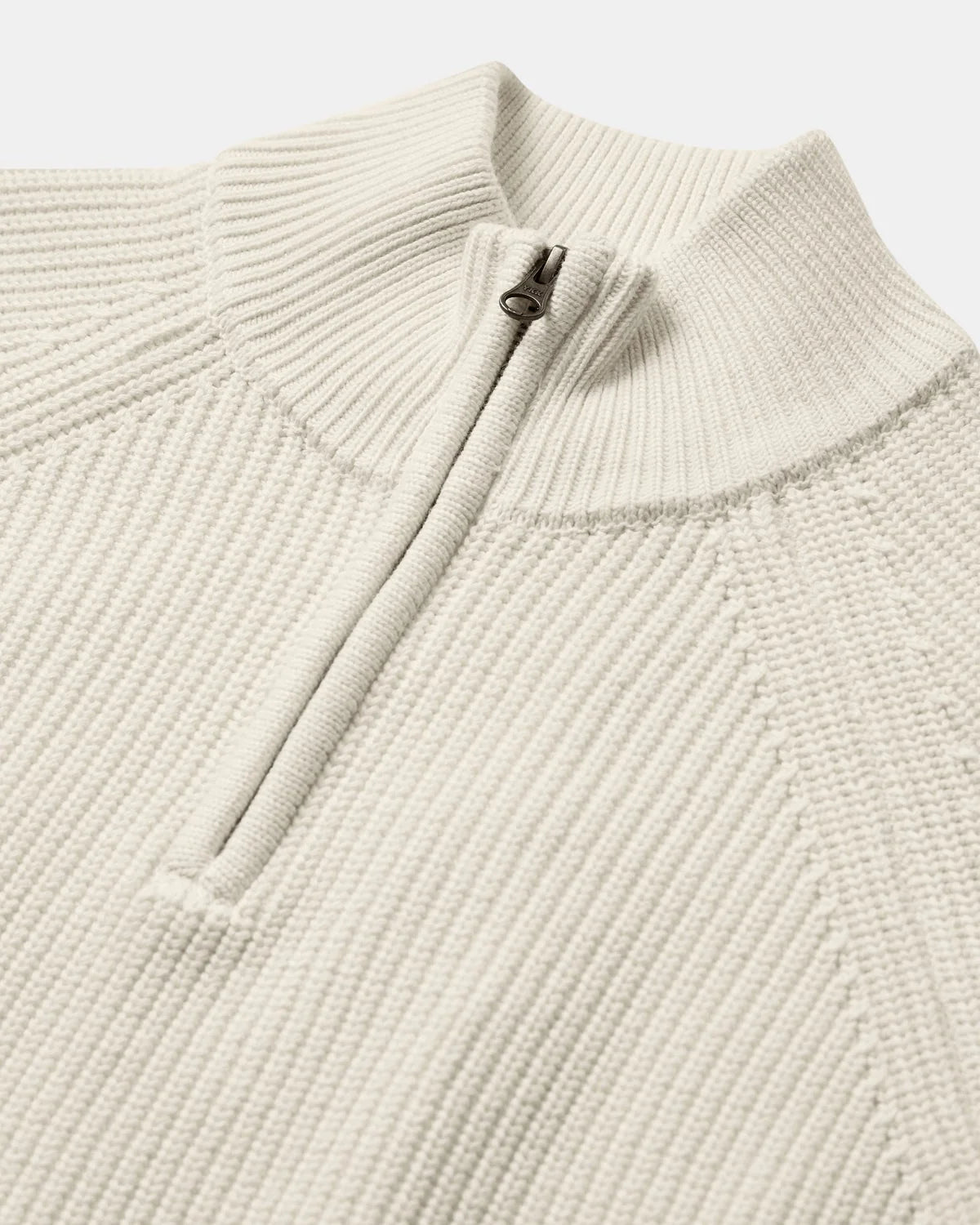 ANERKJENDT / AKSUNE PATENT HALF ZIP KNIT / Tofu