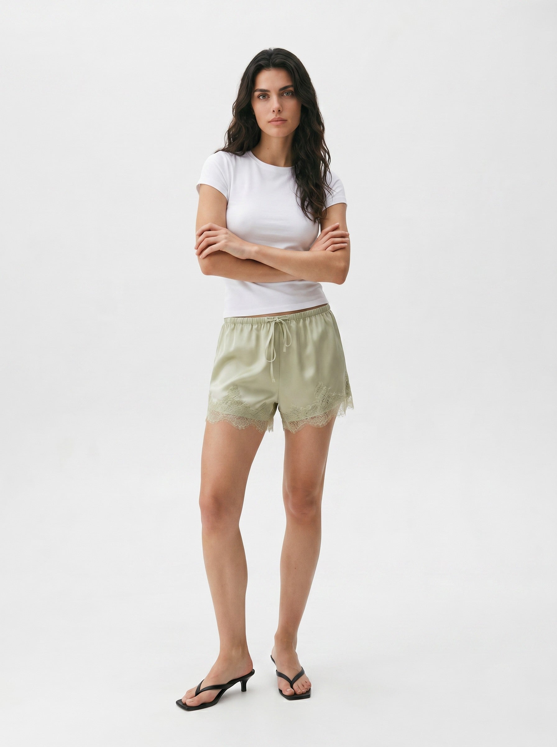 Gina Tricot / Satin lace shorts / Green glow (6050)