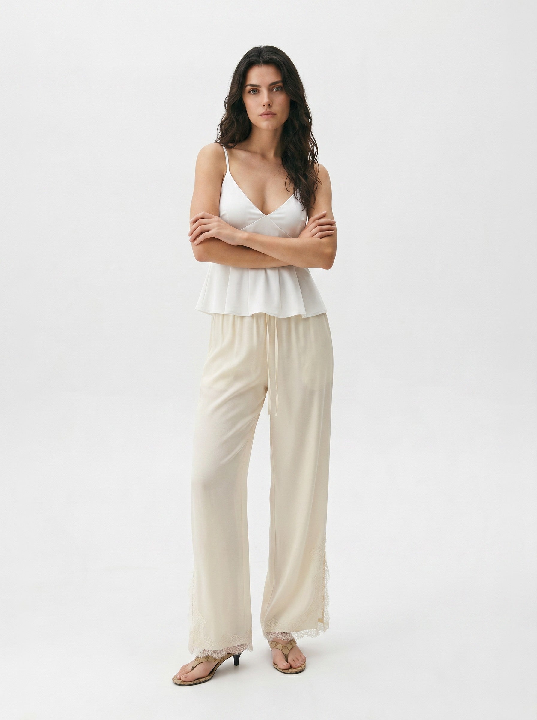 Gina Tricot / Satin lace trousers / Creme (1263)