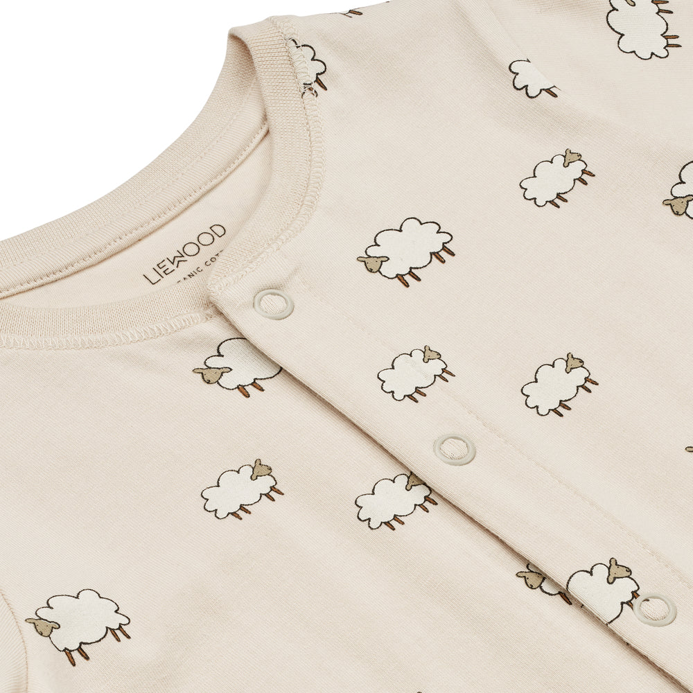 Birk-pyjamas-jumpsuit_LW17596_1918_Sheep-Sandy_3