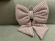 Gepolsterte Schleife aus Baumwolle mit schmalen Streifen 25x35 cm: Burgunderrot