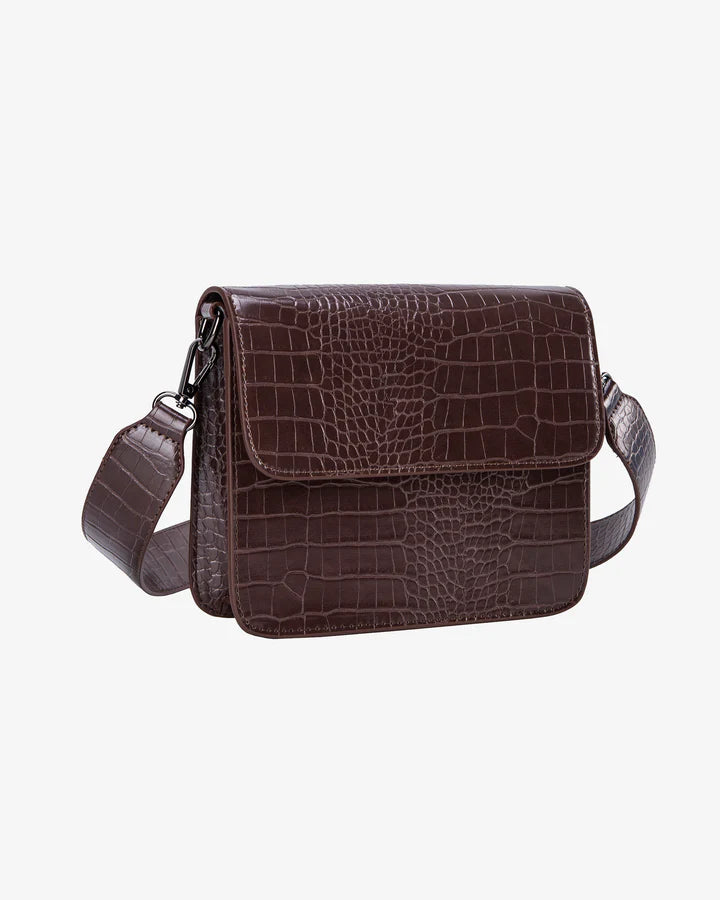 CAYMAN_TRACE-Crossbody-H2005-303_Chocolate_Brown-1-jpg