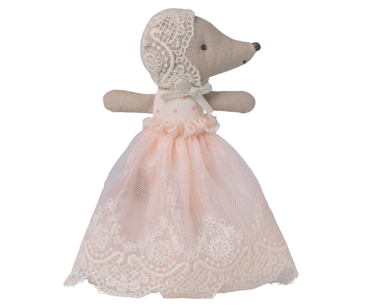 COLOURBOX69924836_png.webp