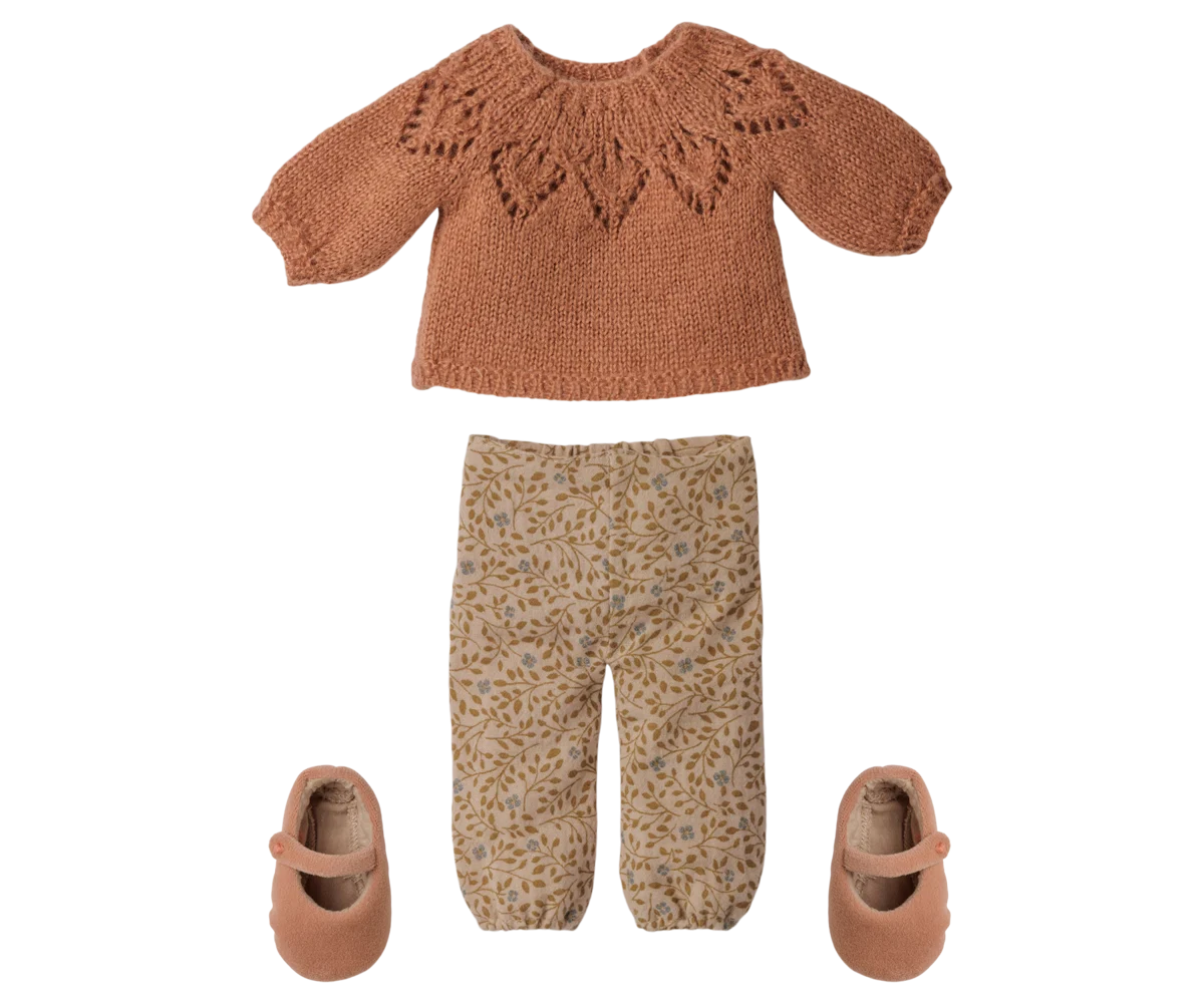 Maileg / Hase, Größe 3 – Klassisch – Hose und gestrickter Pullover