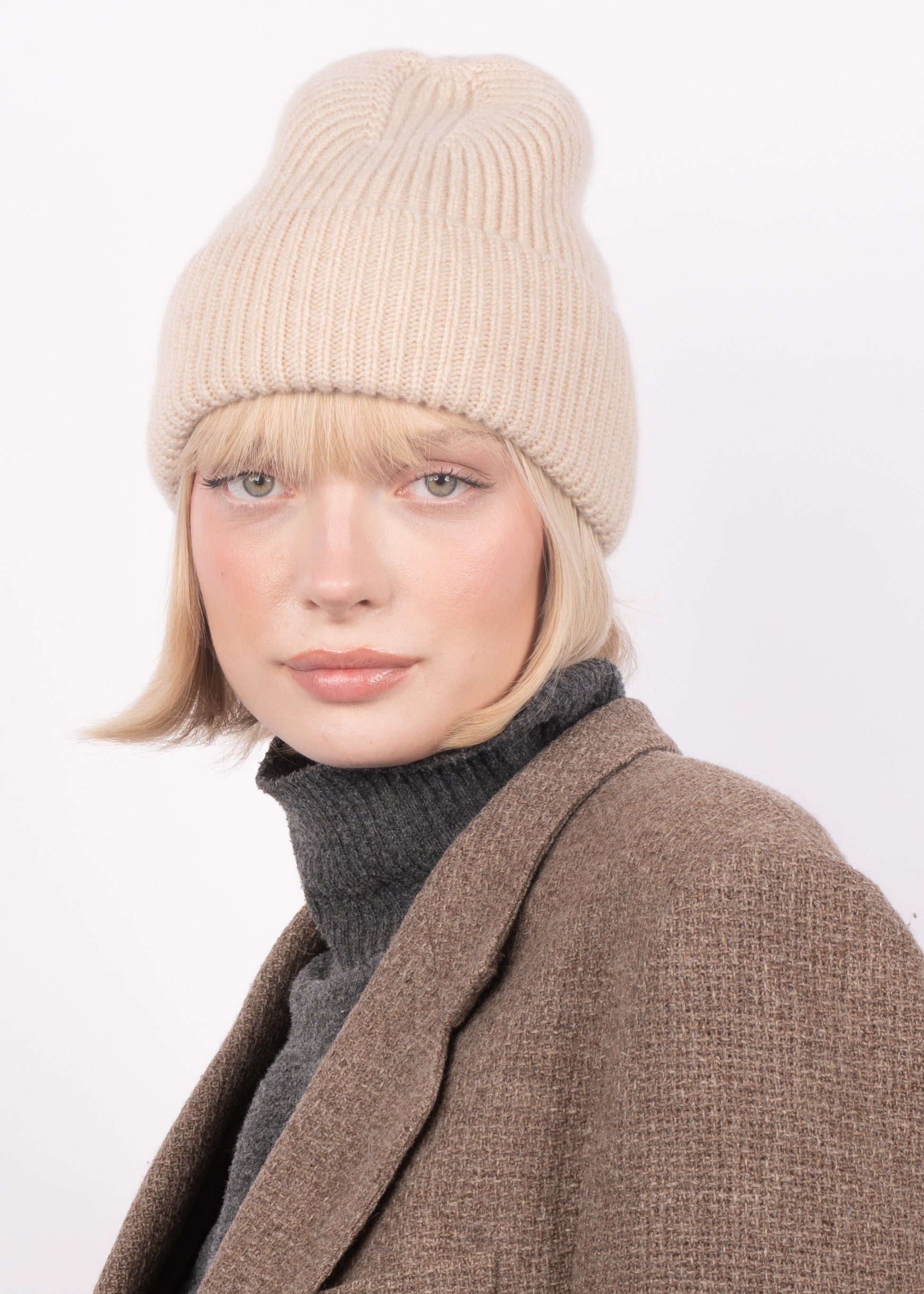 Sui Ava / Cashmere Beanie / Beige