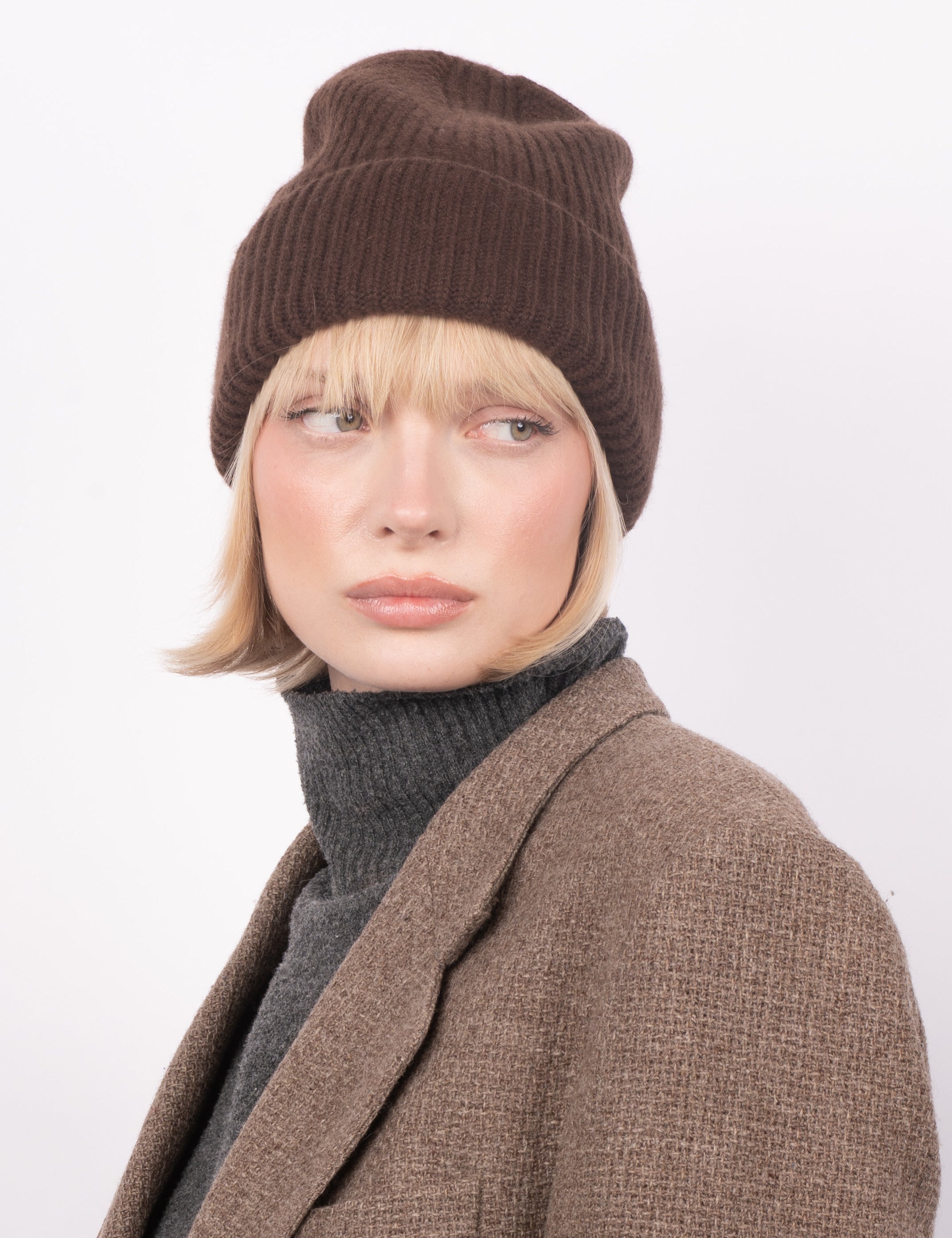 Cashmere_Beanie_Brown_2.jpg