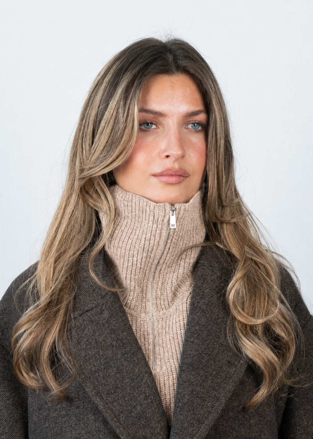Sui Ava / Cashmere Zip-up Neck Warmer / Camel
