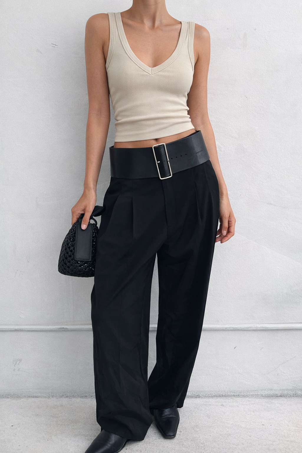 Gina Tricot / Tight v-neck rib tank / Feather gray