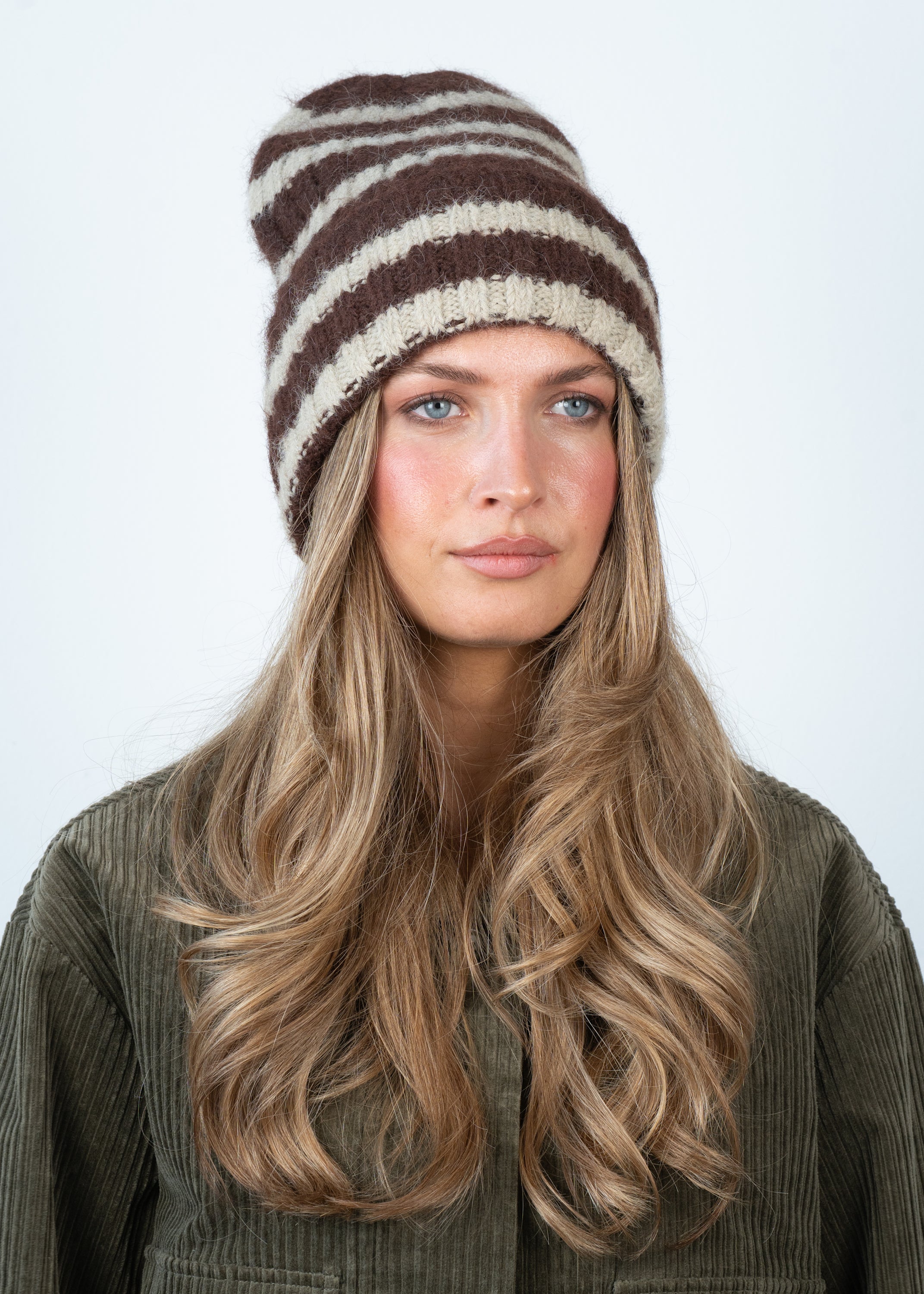 Sui Ava / Clara Beanie / Brown // Beige