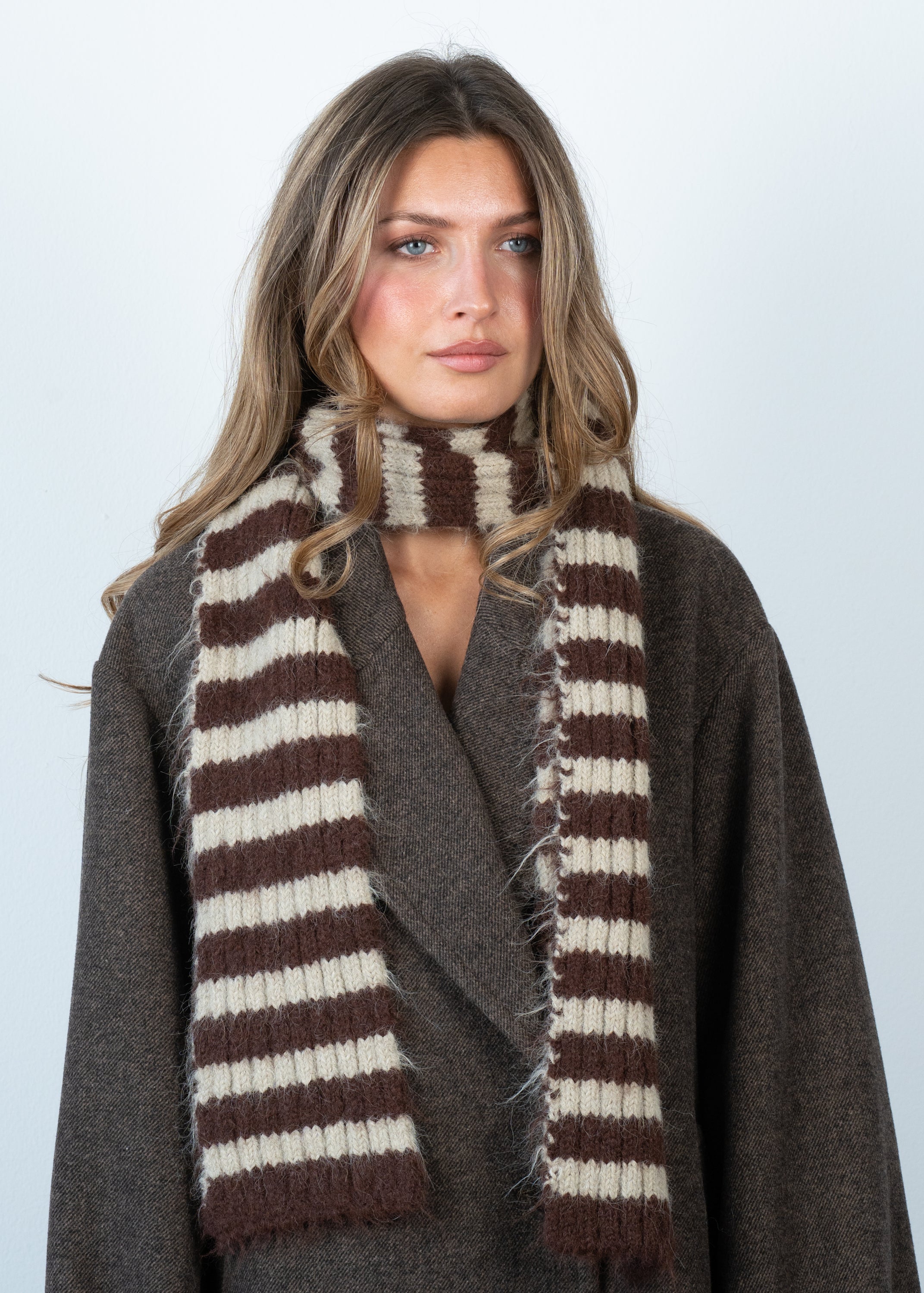 Sui Ava / Clara Slim Scarf / Brown // Beige