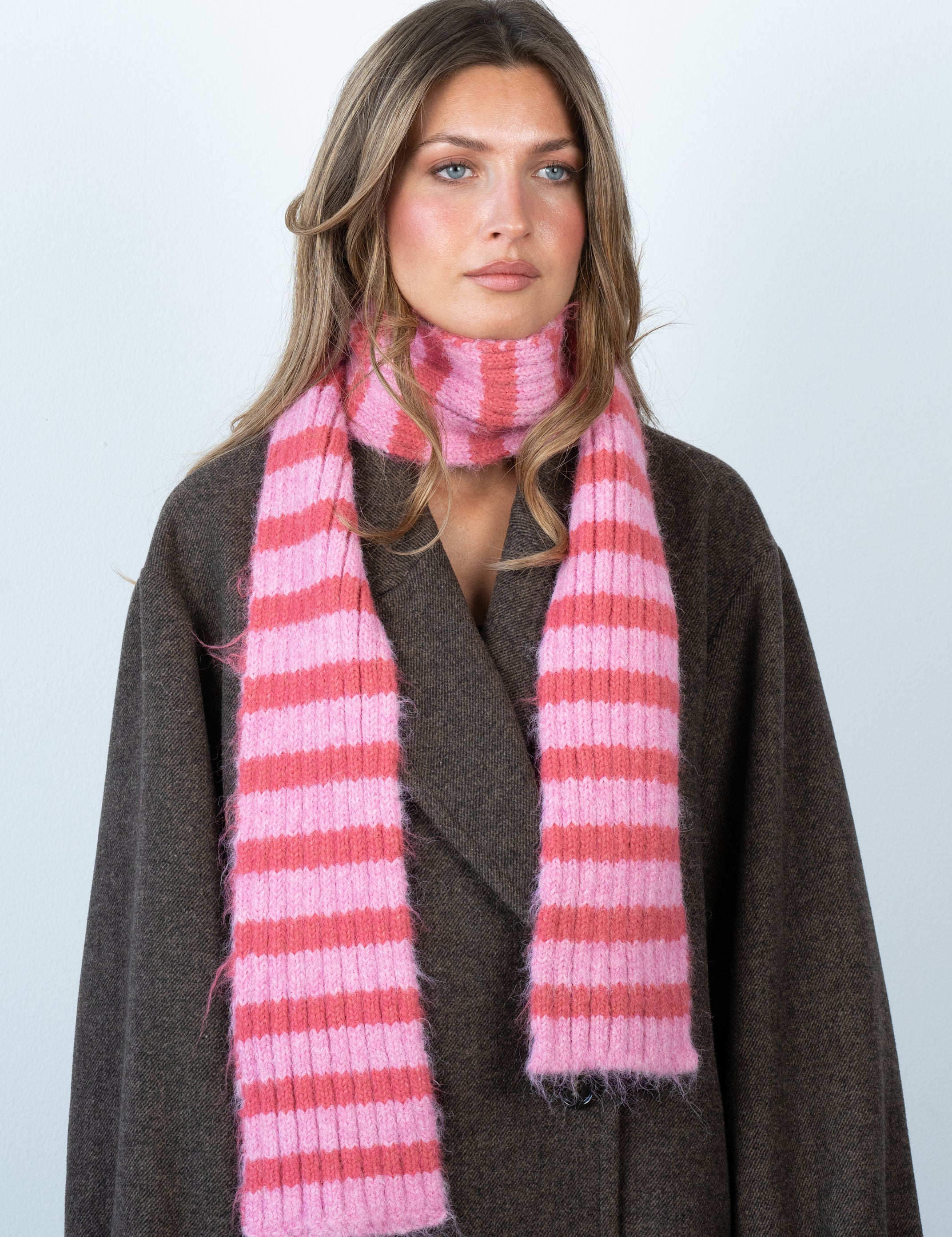 Clara_Slim_Scarf_Raspberry_--_Pink_2.jpg