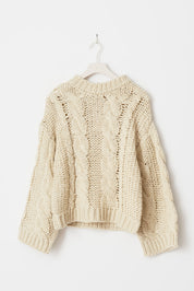 Gina Tricot / Knitted cable sweater / Almond milk