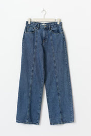 Gina Tricot / Wide front seam jeans / Scandi blue