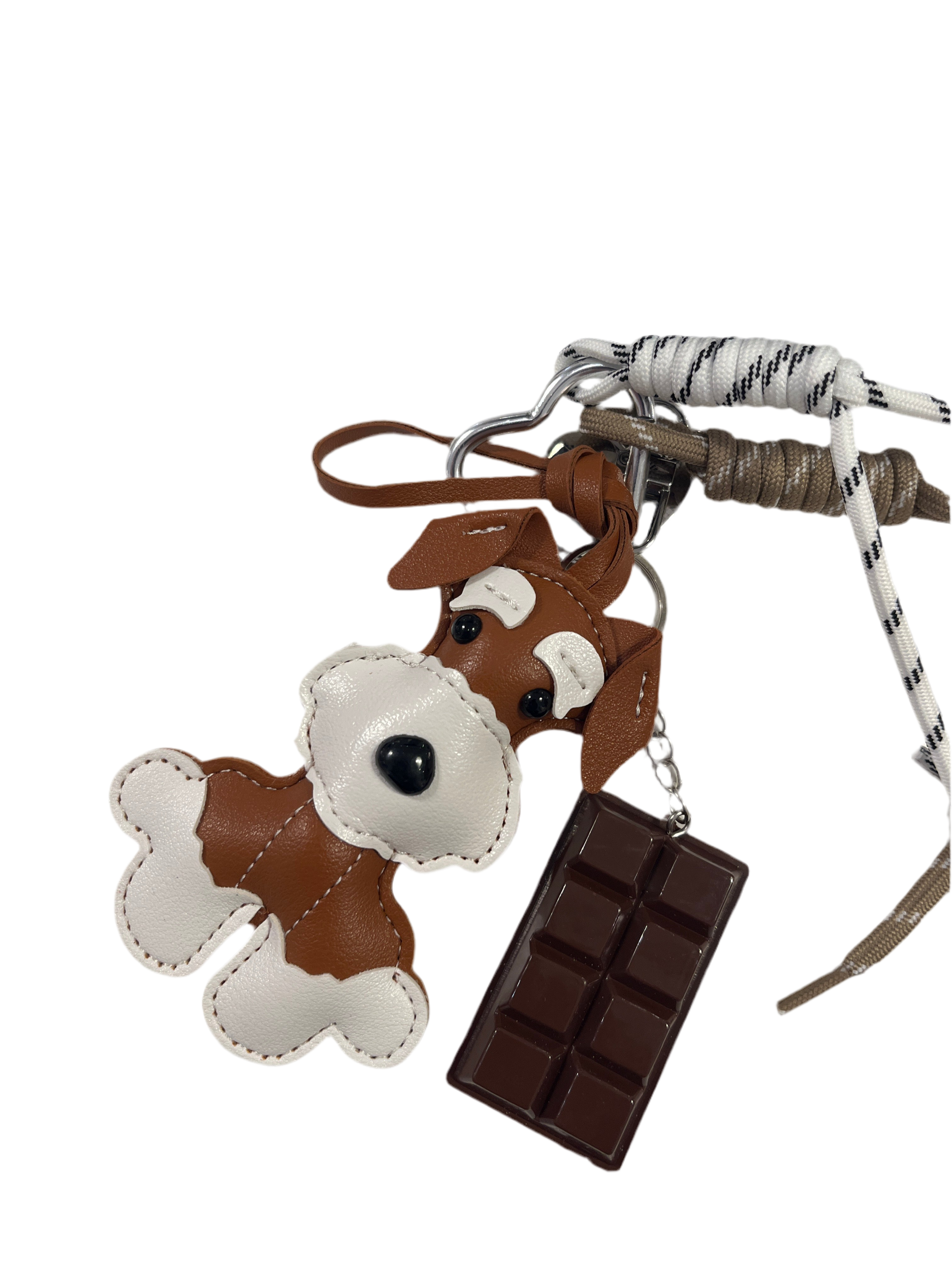 Louisa Lee / Bag Charm Hund mit Schokolade