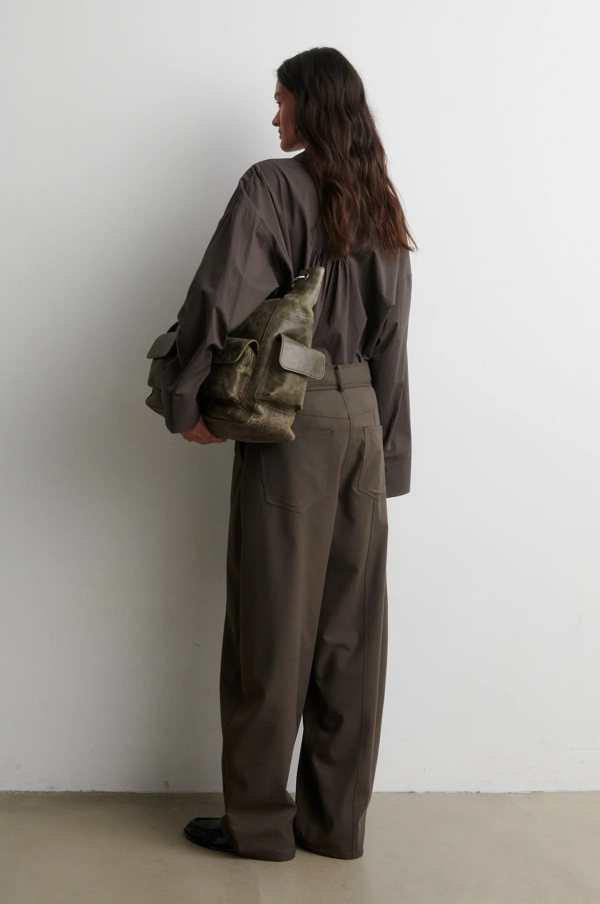 SECOND FEMALE / Lanna Shirt / Black Olive